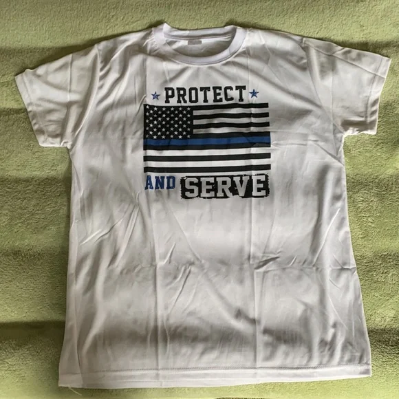 T-shirt - Picture 2 of 2